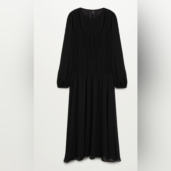 This dress is very beautiful and can be worn with heels or boots!!! - Picture 2 of 2